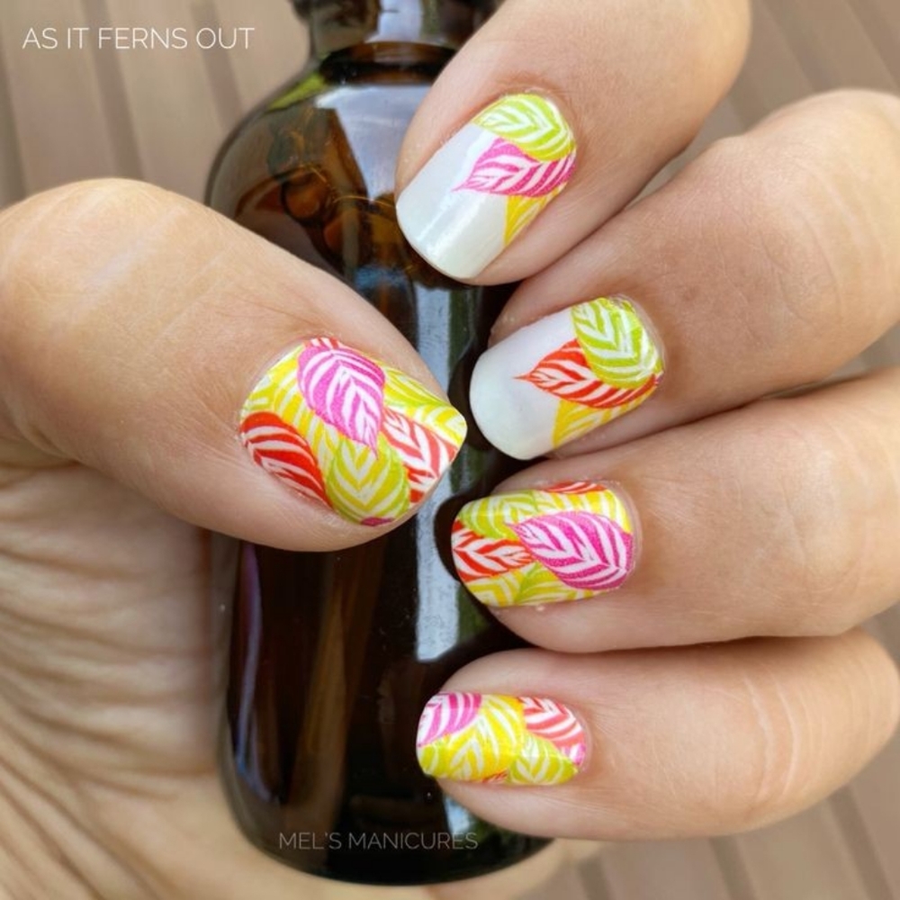 Color Street Nail Polish Strips in shade As It Ferns Out
